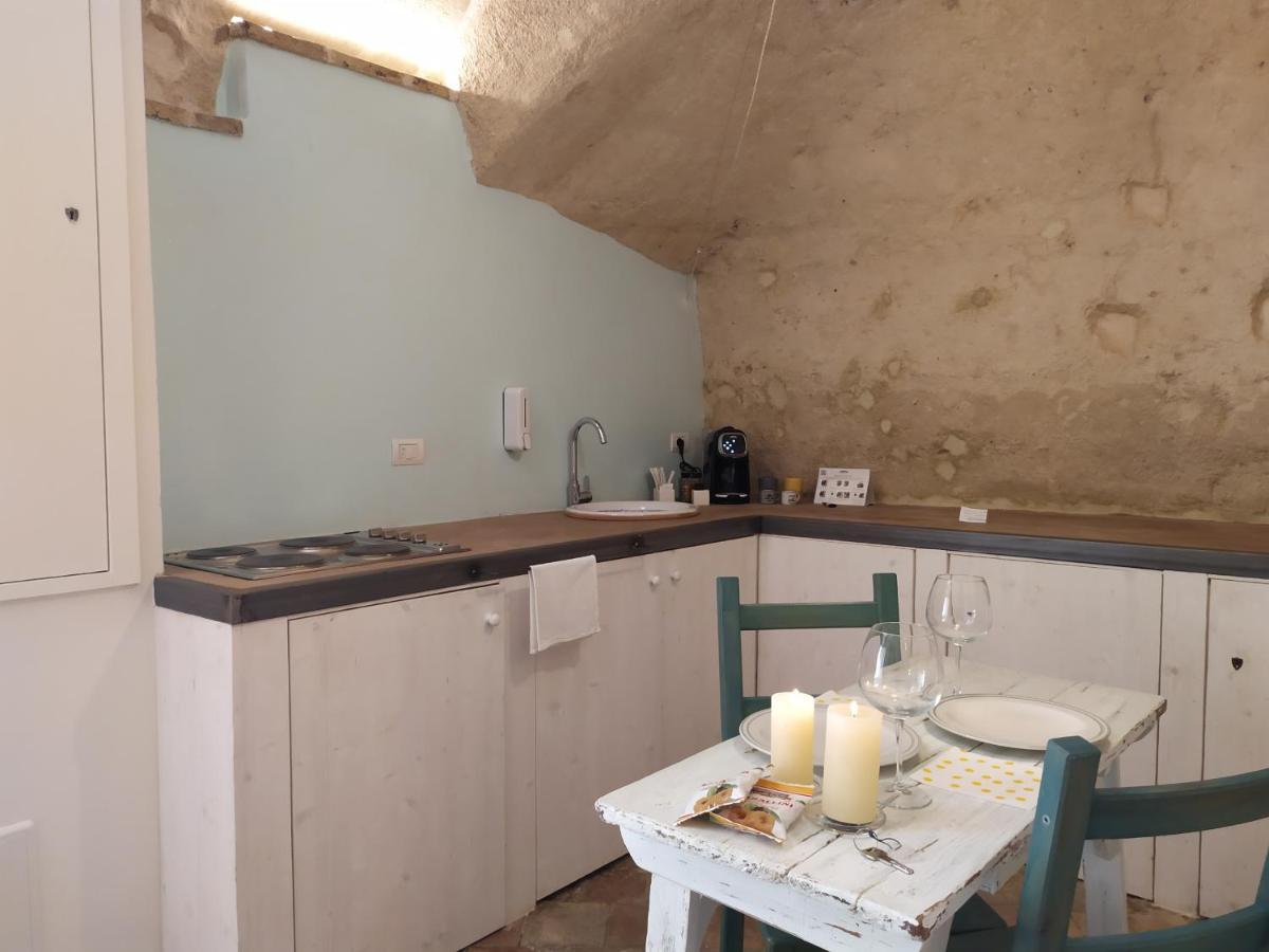 Fornaci 46 Sassi Con Idromassaggio Villa Матера Екстериор снимка