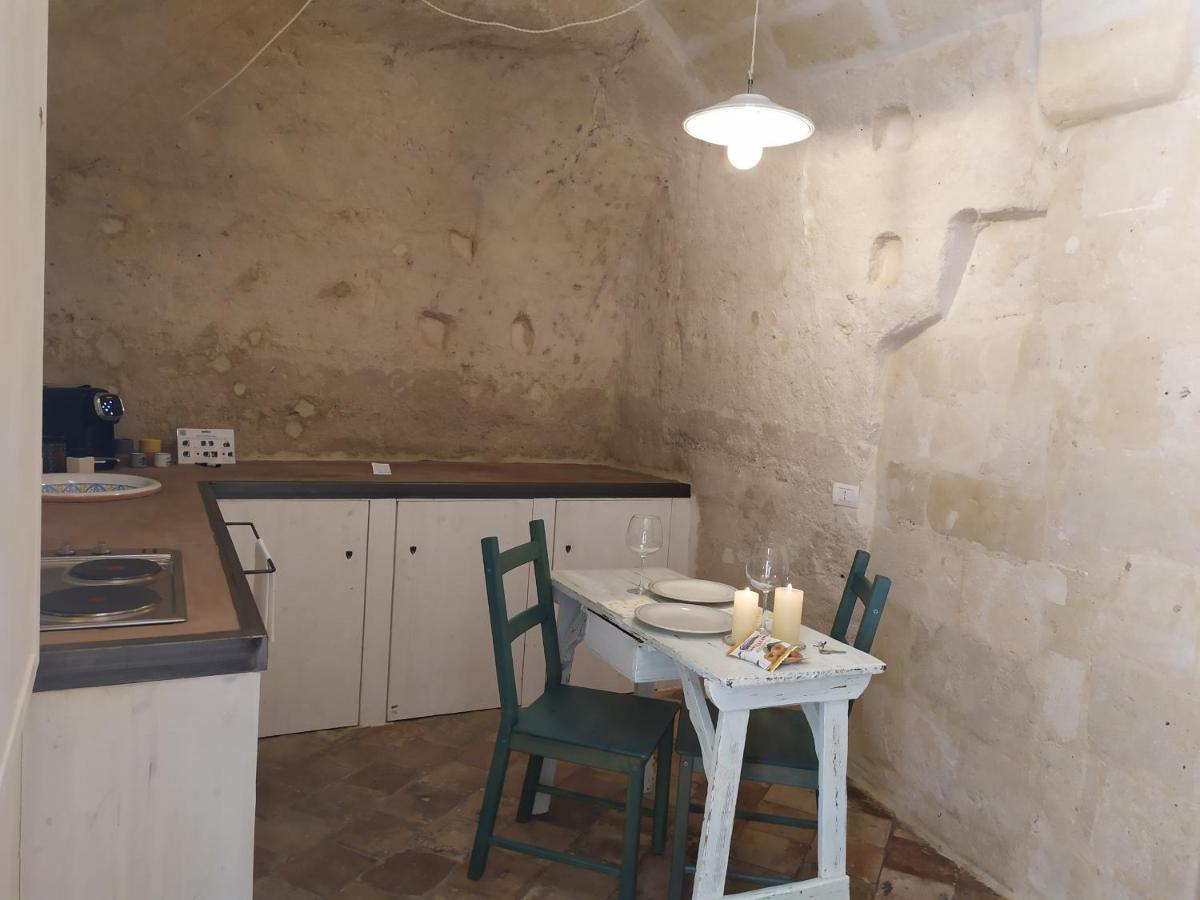 Fornaci 46 Sassi Con Idromassaggio Villa Матера Екстериор снимка